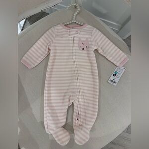 🤍 Newborn Size Pale Pink Stripe Soft Cozy Baby Footie One-Piece with Bear Patch